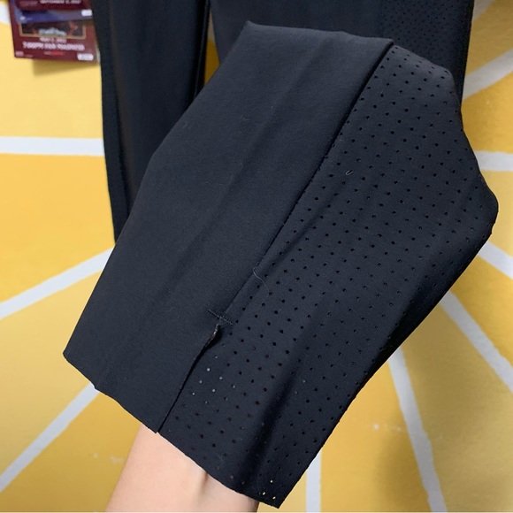 Athleta Stellar Crop Pant Leggings in Black Size Small - Picture 7 of 8